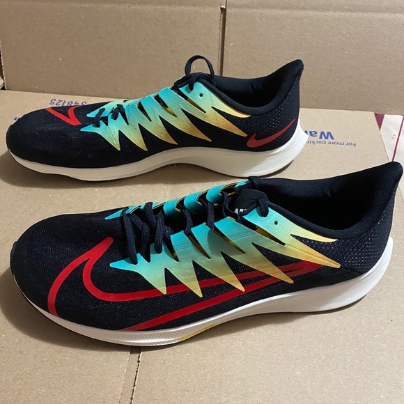Size 13 Nike zoom rival running shoe - Picture 2 of 3
